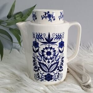 Blue Onion Electric Teapot With Lid